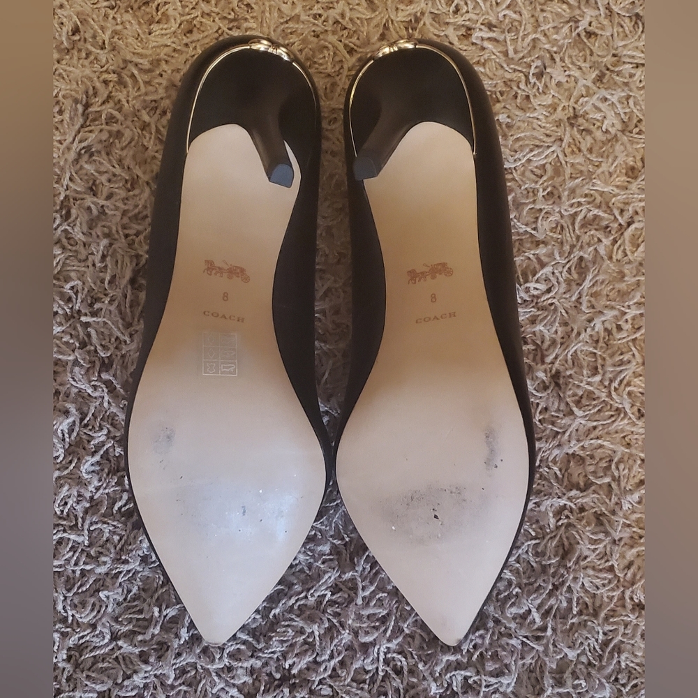 Size 8 - Wiley Signature Pumps by Coach!Black/Gold accents - Picture 5 of 5